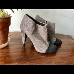 Vince Camuto black and grey heels size 5 1/2